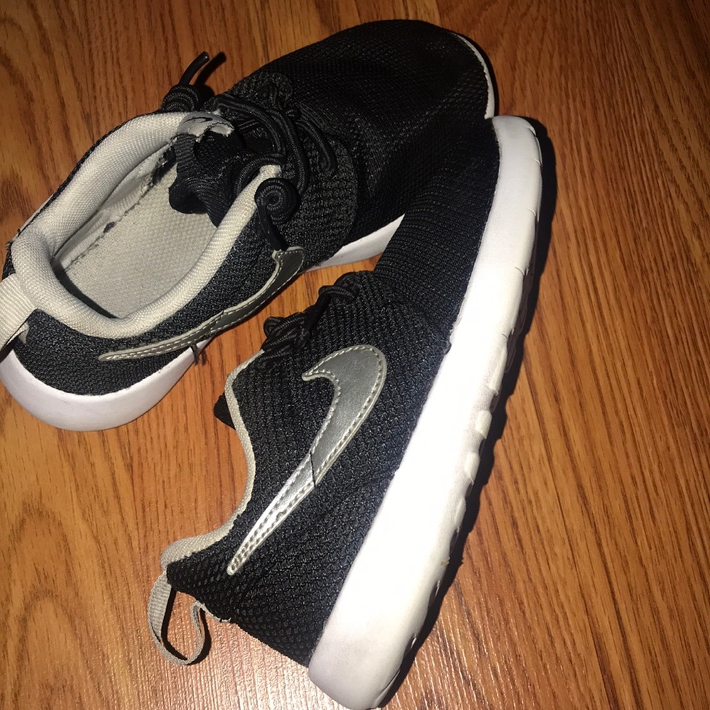 🐼NIKE ROSHE - Picture 2 of 7